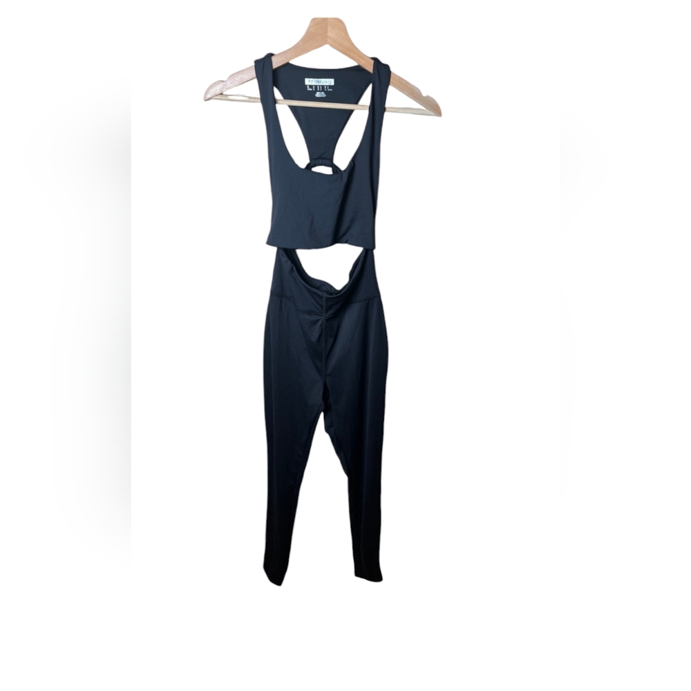 Forever 21 Active Cutout Racerback Jumpsuit Sz Small Color Black
